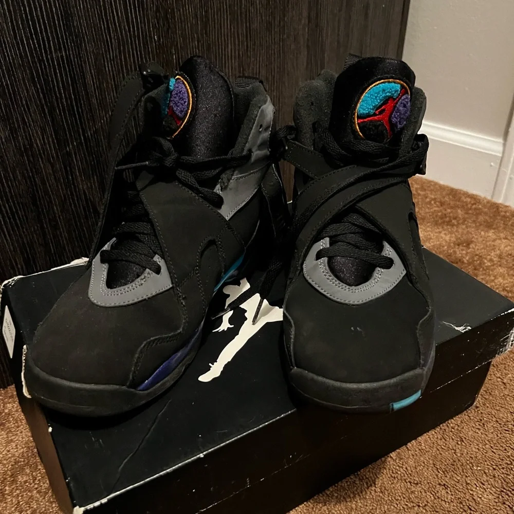Jordan 8 - Picture 4 of 6